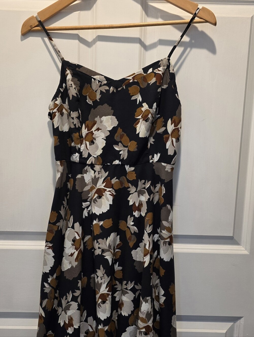 Old Navy Floral Cami Fit and Flare Dress Size Medium.